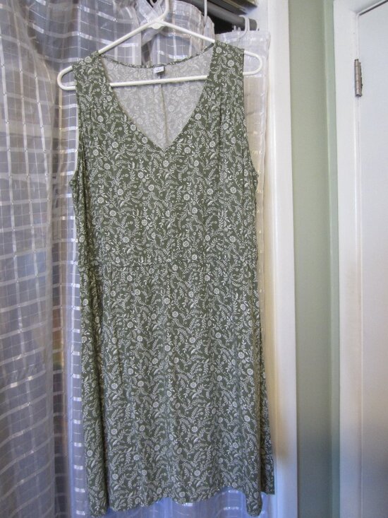 Old Navy Dresses & Skirts - Old Navy XL Olive Colored Summer Dress ~ Sleeveless